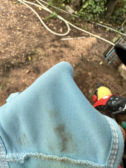 มีคราบสีน้ำตาลออกทางช่องคลอด