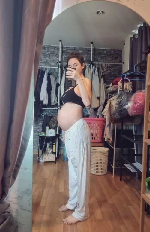 35w กำหนดเดิม 21 สิงหา หมอเเจ้งย้ายมาสิ้นเดือนกค.ค่ะ😊