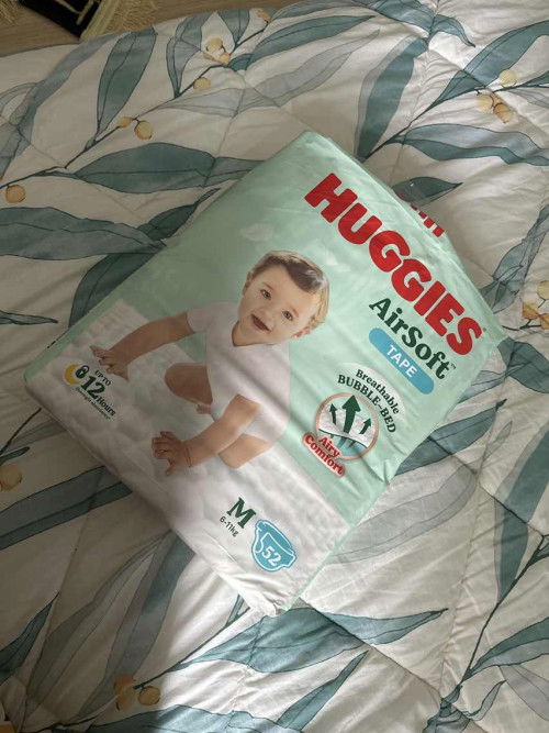 Pampers huggies