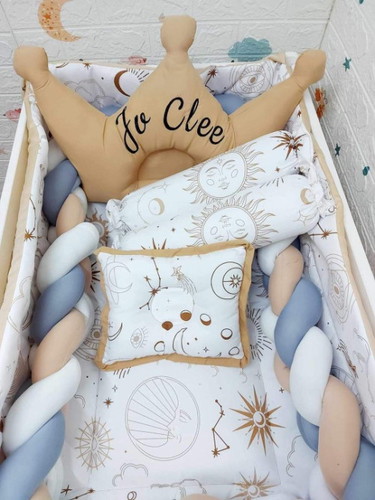 LOOKING FOR CRIB BEDDING SET