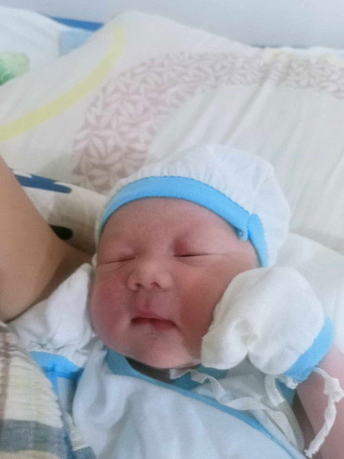 July 28 EDD
July 27 nakaraos
Baby boy 2.8 kilos
Induction labor