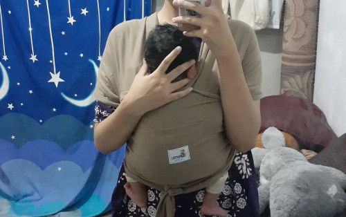Cara pakai gendongan M Shape