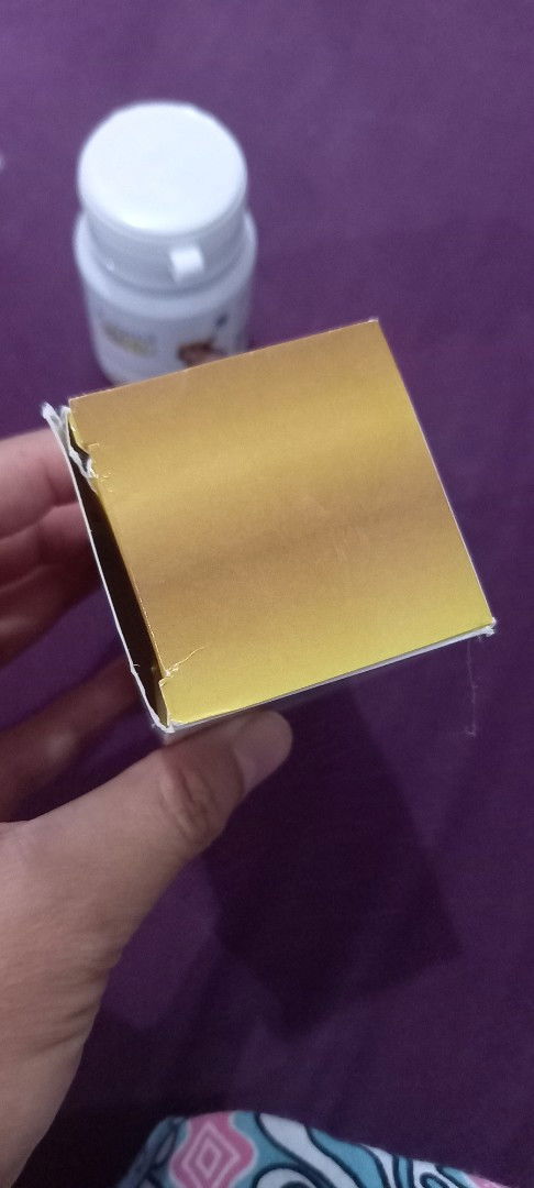 Bunda mohon infonya ya, ini folamilnya asli bukan, rasa kapsulnya hambar, kemasan nya juga begini.