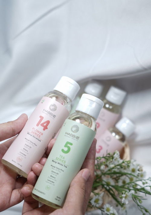 Bagaimana cara menyamarkan bau keringat yang kecut pada anak?