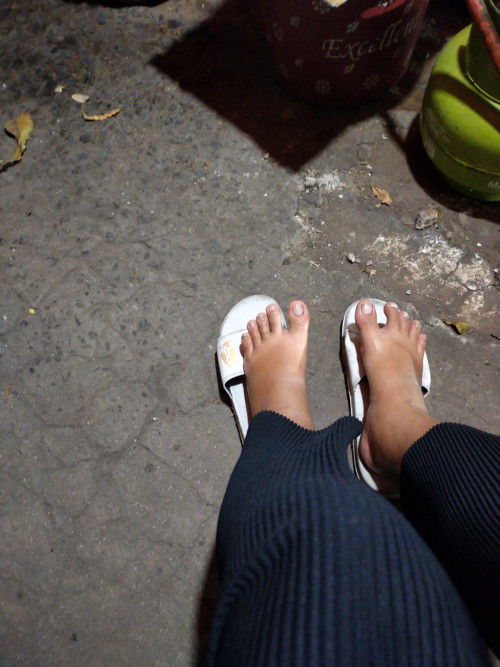 Hamil 6 bulan kaki bengkak.