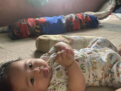 Bayi 4 bulan