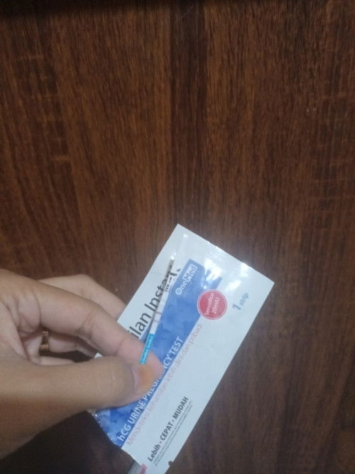 Aku hamil pertama setelah 4 tahun kosong, sudah telat haid 2 hari dan testpack garis 2 tebal