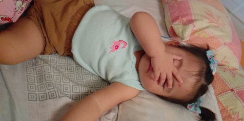 What is the normal color of baby poop