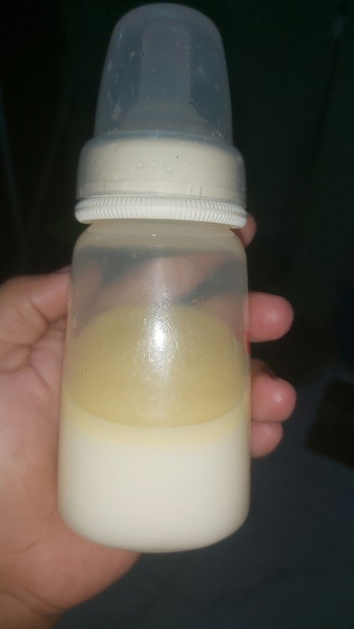 Asi perah yg di bekukan dan di hangatkan jadi kuning