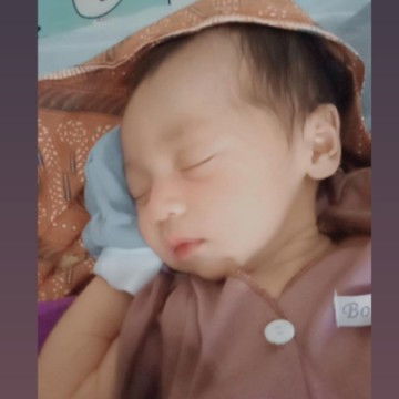 Alhamdulillah hpl 14 agustus sudh launcing di tgl 8 agustus lahir secara normal.