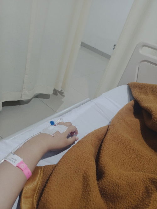 muntah darah saat hamil 19w ,padal tidak merasa sakit