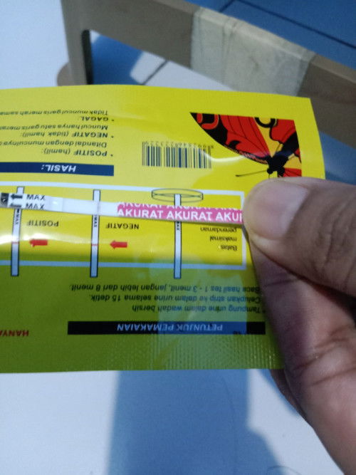 Mom's ini tandanya positif or negatif? , terakhir Haid tgl 30 juni, skrg blm haid, suka pusing, lpr