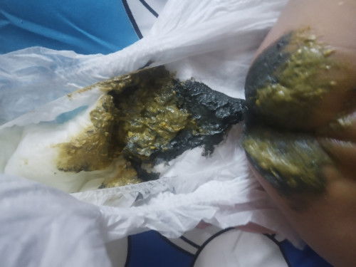 Pup bayi warna hijau tua