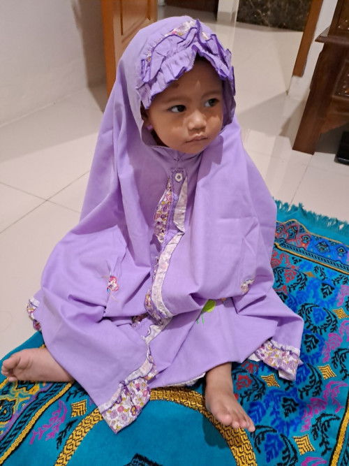 Mengajarkan anak tentang agama sedari dini