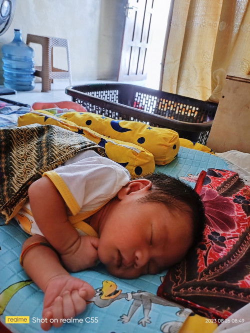 Posisi bayi newborn tidur