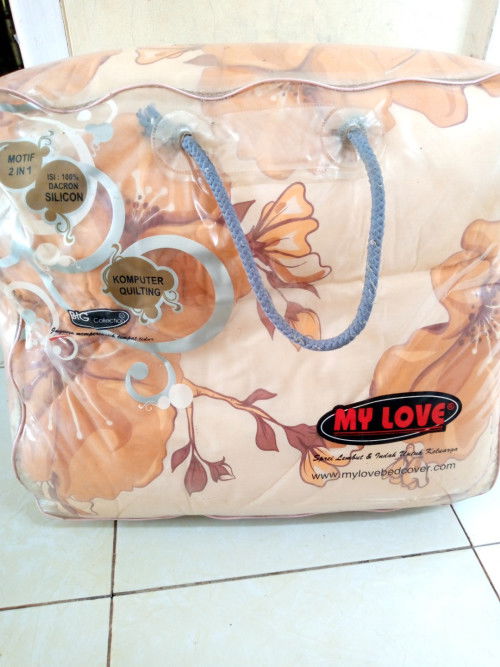 Barangkali ada yg minat, Set Bedcover+ Sprei Rumbai