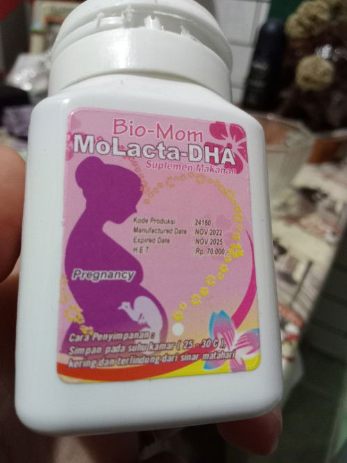 Bun, dsni ada yang minum vit Bio mom molacta dha gak?