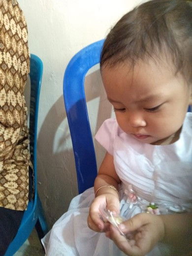 Anak 1 tahun 2 bulan