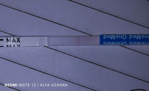 Bunda mau tanya, saya udh gak haid sekitar 2bln lebih sampai hari ini.. Nah tadi iseng tespek
