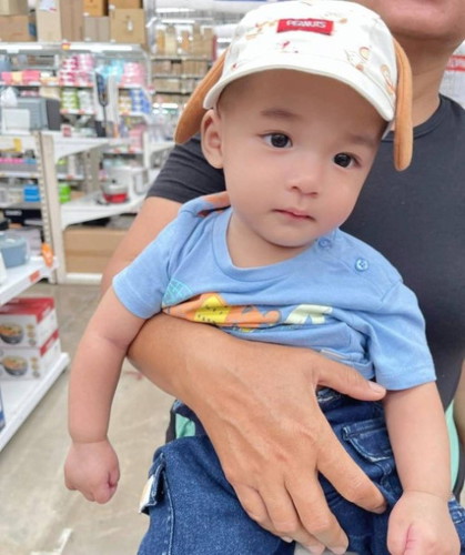 เด็ก4เดือนกว่า