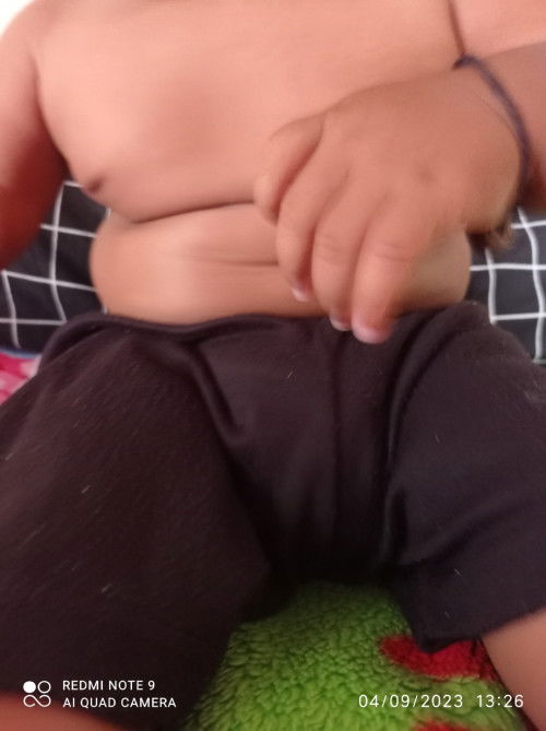 Assalamualaikum bunda itu foto anak saya umurnya 5buln apa ada yg sama dengan aku dipoto tersebut