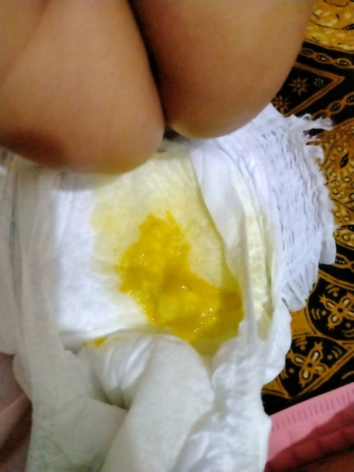 Bayi 4bln bab sehari 3 kali