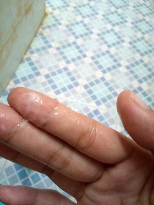 สอบถามแม่ๆหน่อยค่ะ แบบนี้มูกรึตกขาวคะ