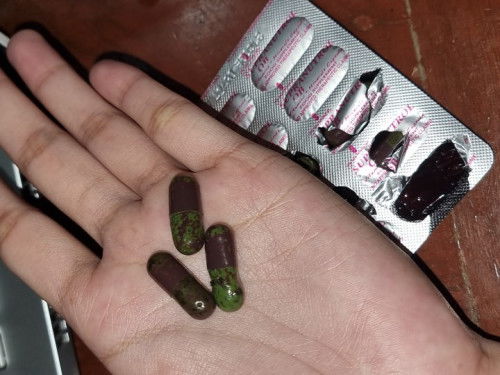 Hi po. Sino po dito umiinom ng Supranutrolob Vitamins? Ask ko lang po ano color ng capsule niya?