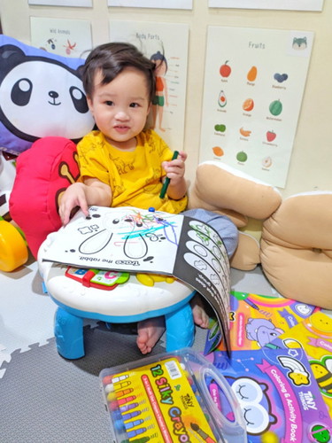 At 17 months old , Leon starting to have interest at coloring.