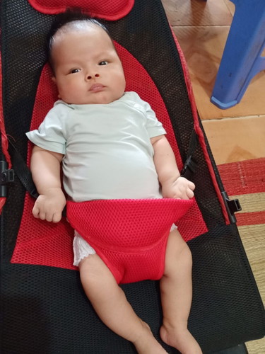 Con trai của mẹ 33ngày tuổi mỗi ngày có 1nụ cười thật hp 😁