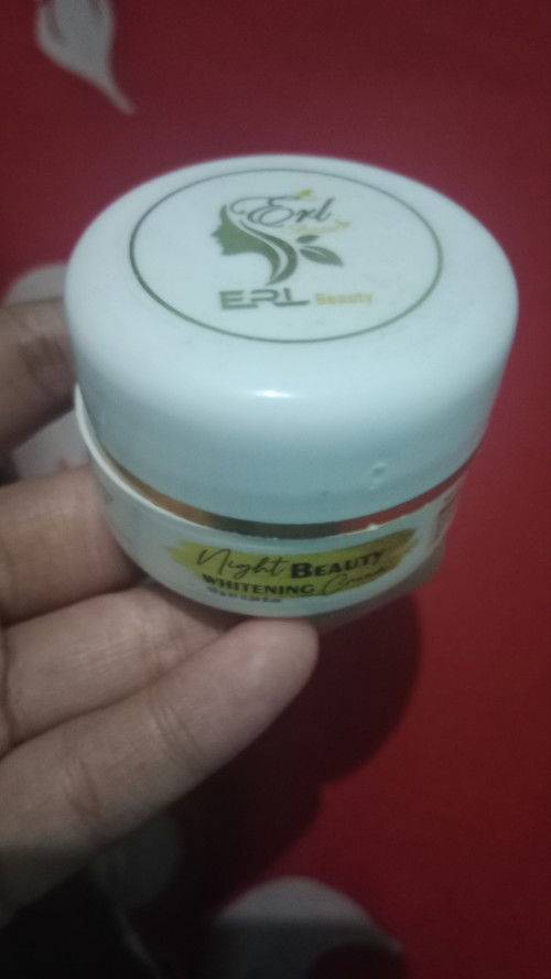 Skincare ERL bukn bERL,bahaya gk bun buat bumil busui? Aq tnya aman tpi ad yg nyaranin mnding gk ush