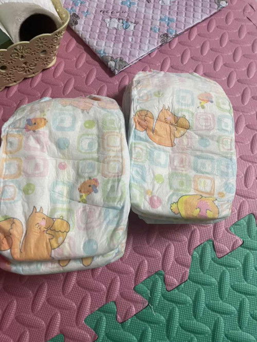 แม่ๆบ้านไหนใช้แพมเพิสยี่ห้อนี้บ้างคะ