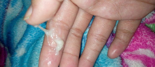 42wks preggy po ako nilabasan na po ako ng white means na medyo madilaw ano po ba Ang ibig sbhin ?