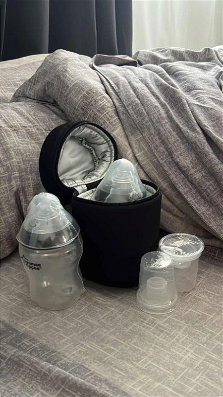 Tommee Tippee Bottles, Warmer Bag and Milk Powder Dispenser Containers.