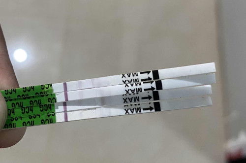 ใครเคยตรวจฉี่ขึ้น 2 ขีด แต่ตรวจเลือดไม่ท้องบ้างคะ