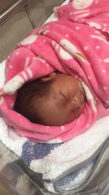 แตกแล้วจ้า38+3วีคคลอดธรรมชาติเพศชายค่ะหนัก2910กรัมค่ะ