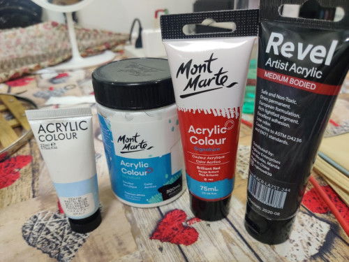 Is Acrylic Painting Safe for Preggy?