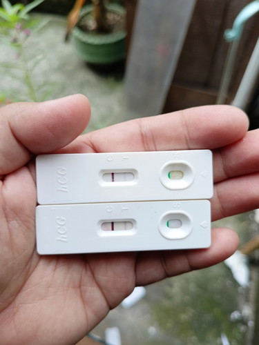 Hi mga mommy patulong naman po positive kaya to or yung sinasabi nila na evap line lang? ☹️