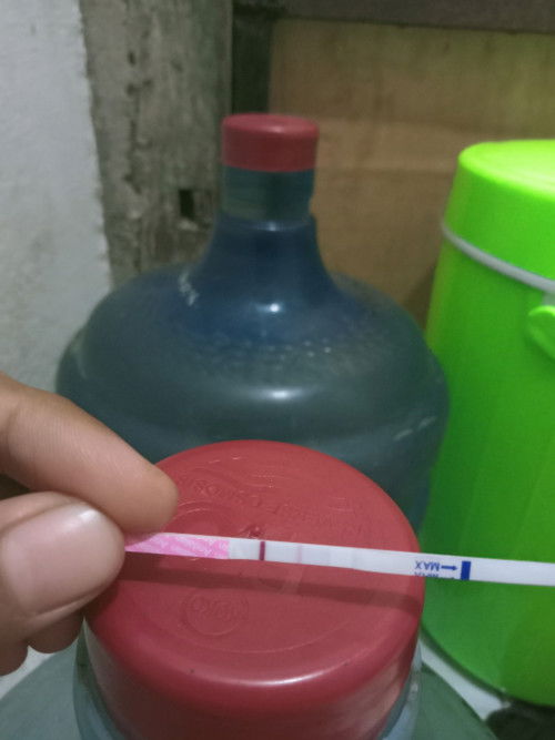 Telat 1Hari payudara nyeri bngt bdn lemes mual"