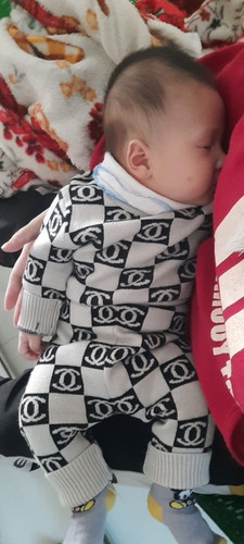 Các mom cho mình hỏi bé nhà mình đc 3 tháng,2 ngày ko ị có sao ko ạ... bụng mềm,vẫn xì hơi bt..