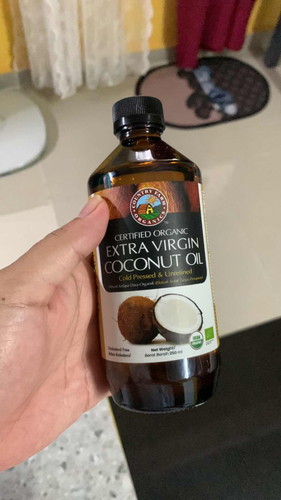 Boleh ke minum minyak kelapa dara dan buat sapuan untuk prenial massage?