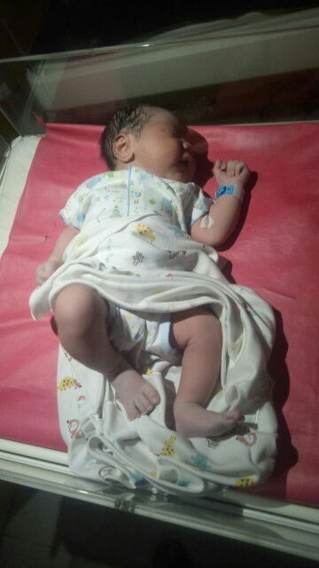 seperti mimpi,bayi lahir dengan berat 5,2 kg panjang 55cm tanpa jahitan
