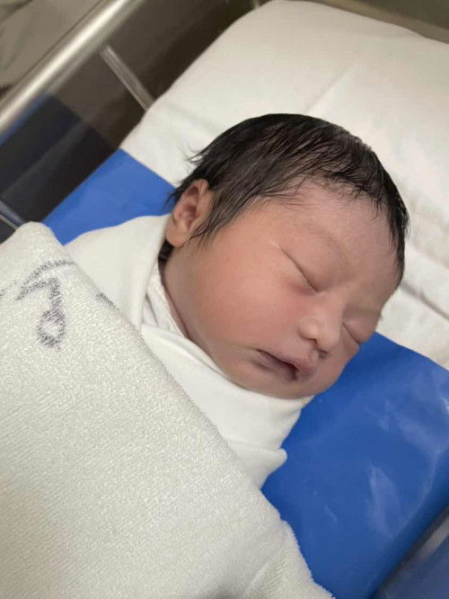 แอบแตกมาแล้วค่าาามาอวดน้องหน่อยค่ะแม่😍