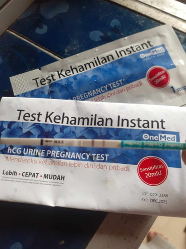 Bulan ini telat seminggu,di tespack garis 2,apakah langsung periksa ke bidan apa nunggu berpa minggu