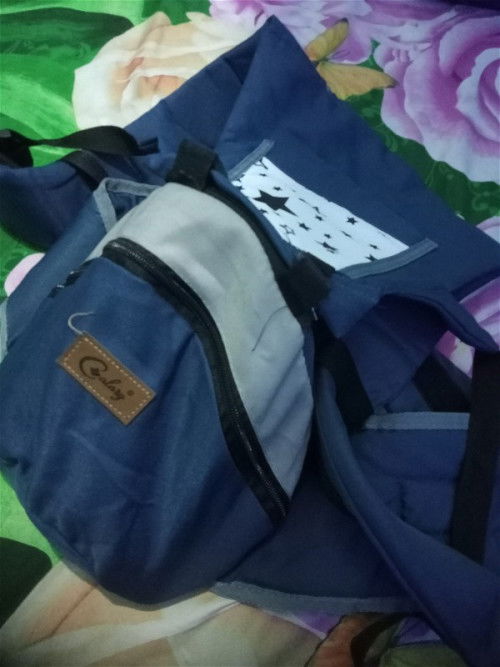 Preloved tapi masih baru soalnya baru beberapa kali pake di jual only 60ribu
Ada yng mau ga nih bun?