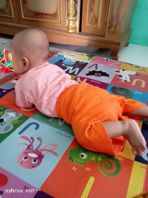 Cara mancing bayi agar mau tengkurap