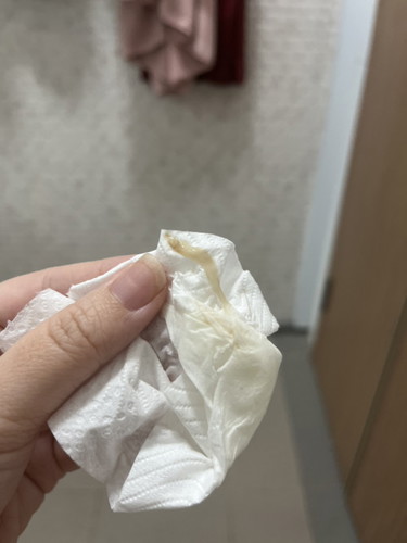8weeks pregnant, having brown discharge