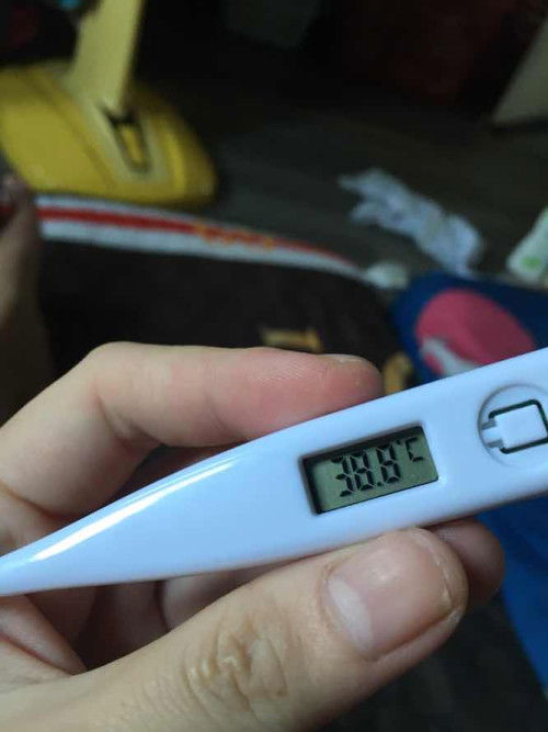 แม่ให้นมลูกไม่สบายค่ะ