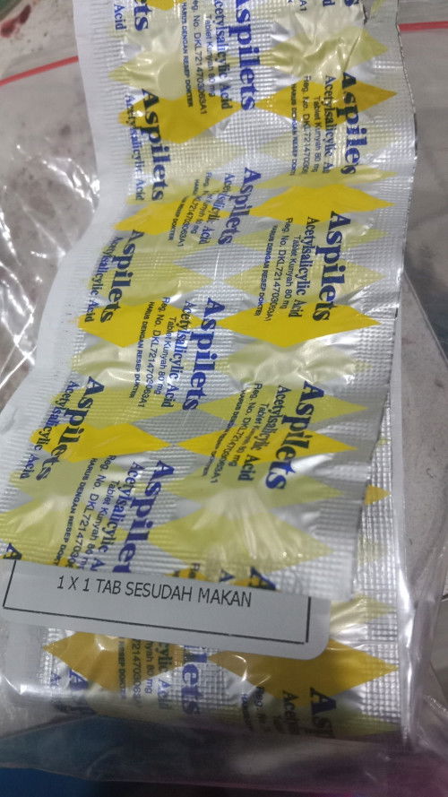 Bun mau nanya, 
Apa di sini ada yang minum obat ASPILET? 
Saya minum ko malah mules " Ya d lnjt mnm