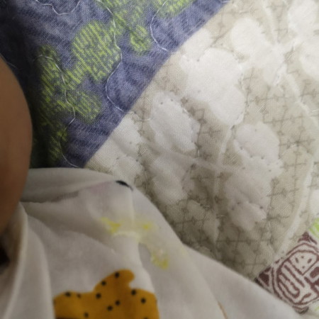 Jeluak Keluar bersama cecair /lendir kuning